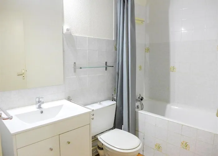 Les Pins Ensoleilles-6 By Interhome アパート