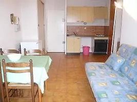 アパート Les Pins Ensoleilles-6 By Interhome サント・マキシム